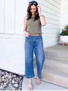 Pilcro Wide-Leg Crop Jeans in Classic Blue